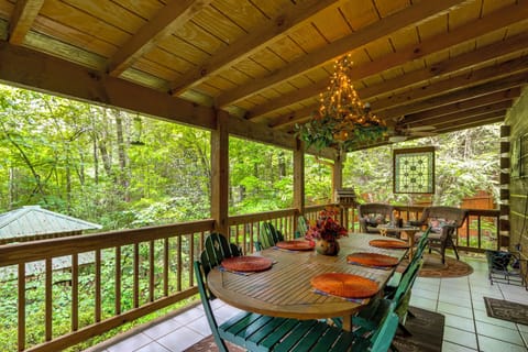 Blue Ridge Vacation Rental | 4BR | 3.5BA | 3,100 Sq Ft | Stairs Required