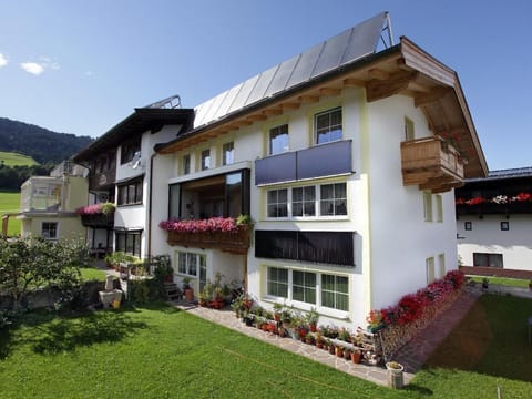 Appartements Erika - Appartement mit Eigenem Eingang Apartment in Salzburgerland