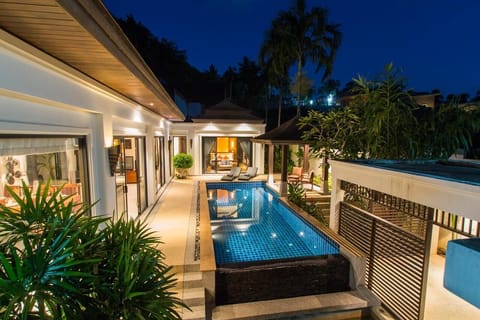 Tulip Pool Villa Luxurious Villa Escape Awaits (59)