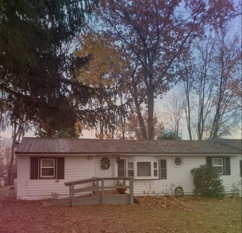 Front of house.  Ramp for entrance 