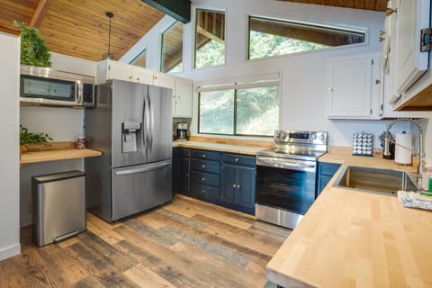 Kitchen | Coffee Maker | Coffee Provided