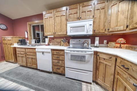 Fully equipped kitchen. See amenities for details. 