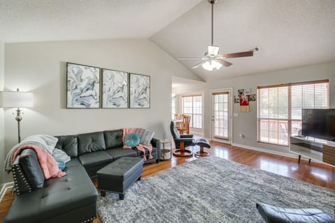 Hot Springs Vacation Rental | 3BR | 2BA | 1,391 Sq Ft | Step-Free Access