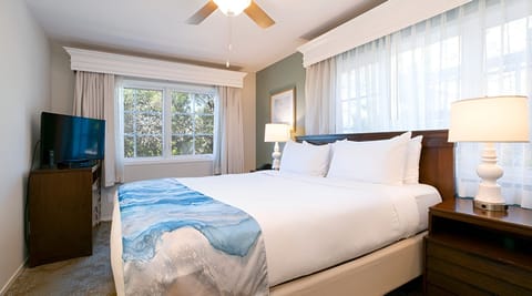King size bed