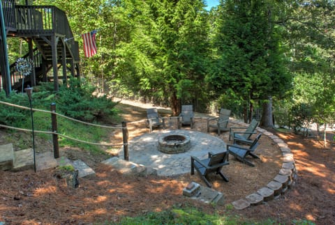 Little Bit Log Cabin