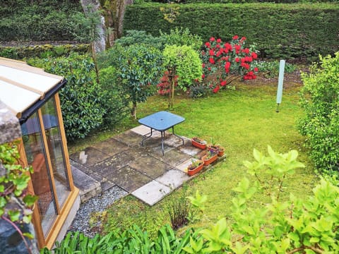Garden | Cysgod Y Coed, Llanbedr