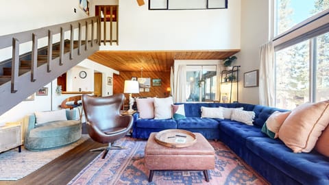 Furniture, Indoors, Living Room, Home Decor, Couch