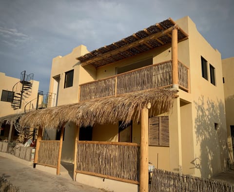 Front entrance to the bungalo, and outdoor hangout space. 