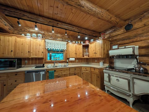 Cater in or create your own, we have serving dishes and utensils for you to use.