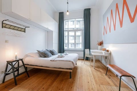 Studio with double bed (We provide prepared beds with high-quality bed linen)