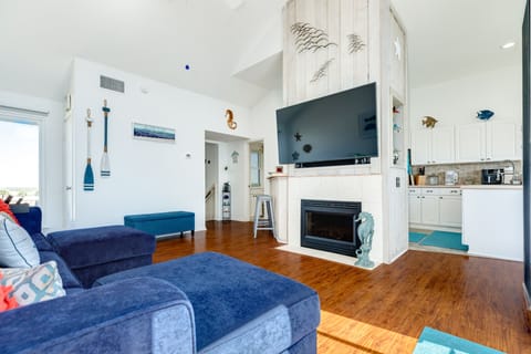 Enjoy family movie nights after a day at the beach