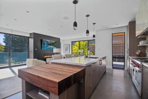 Bright light Kitchen with top of the line high end appliances.