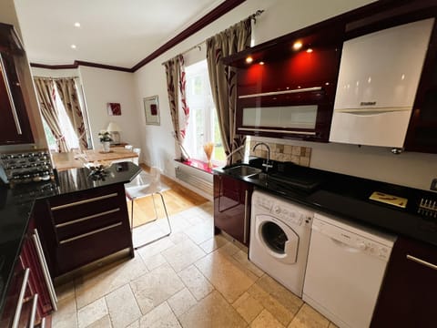 Well equipped kitchen