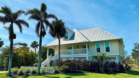 Great Egret is part of the near-beach Seagull Estates Community.