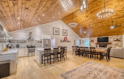 Kitchen, dining and living area