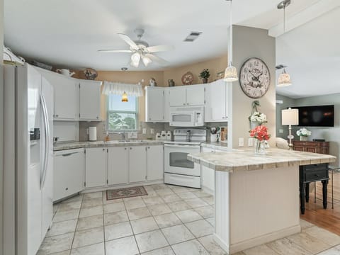 4-_OpulentREMedia-10