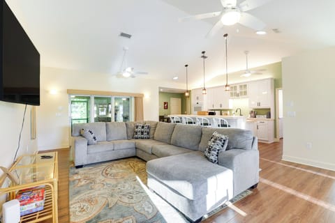 Fort Pierce Vacation Rental | 2BR | 2BA | 1,300 Sq Ft | 2 Steps Required