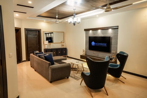 The Lounge - Ground Floor