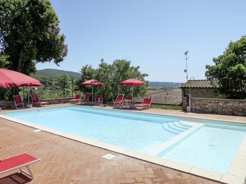 Water, Plant, Sky, Property, Umbrella, Swimming Pool, Tree, Shade, Rectangle, Outdoor Furniture