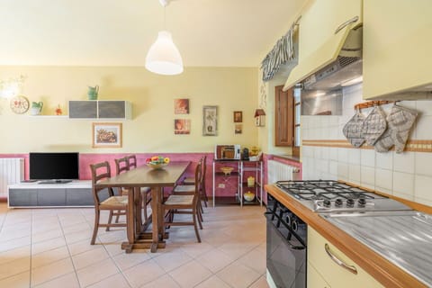 Autumn, Kitchen, Spring, Summer