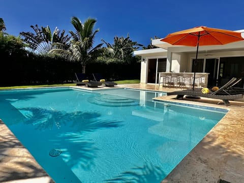 Welcome to✨CASA COCO-PAIS✨Premium 3 Master with rooftop terrace @ Casa Linda