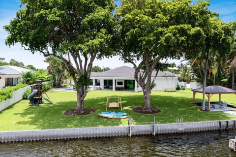 Huge back yard overlooking Lake Eden
