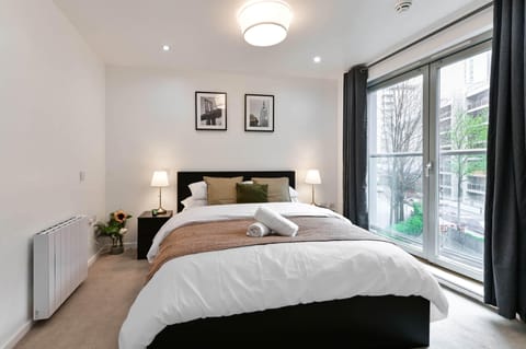 The Cosmo - Two Bed - Canary Wharf (1)
