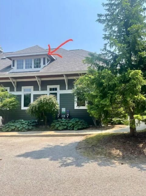 parking area, apartment upstairs/see arrow in photo