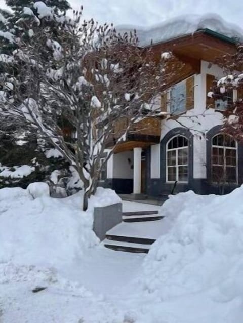 Find yourself nestled in this magnificent chalet while you watch the snow fall outside.