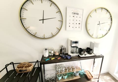 12 Cup Coffee Maker, Keurig, French Press, Bean Grinder & Tea Kettle