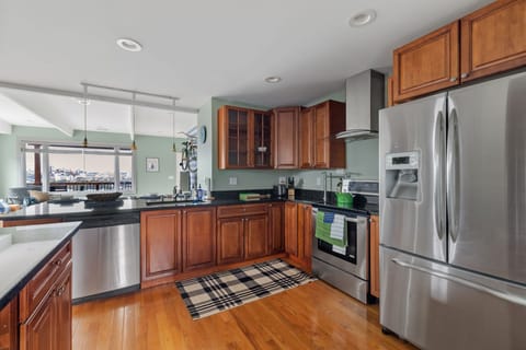 A fully equipped kitchen boasting a mid-century modern interior
