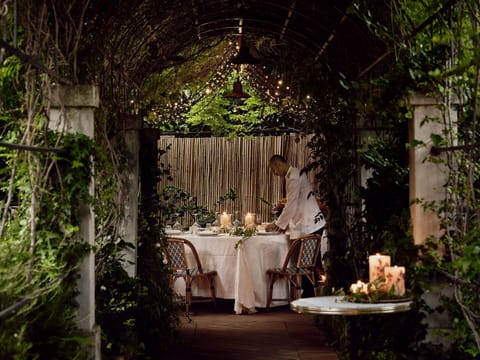 Activities, Amenities, Balcony / Terrace / Patio, Building Exterior, Spring, Summer