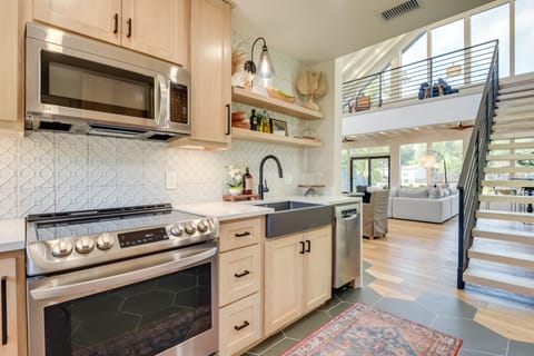 Kitchen | Dishwasher | Refrigerator