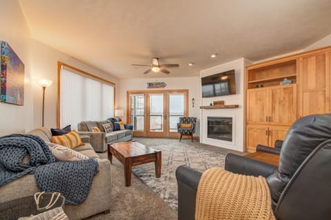 Large LR with walkout to x-large private deck & AMAZING view of Lake Okoboji.