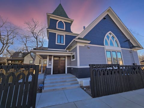 1904 Church converted to luxurious, historical and accessible home