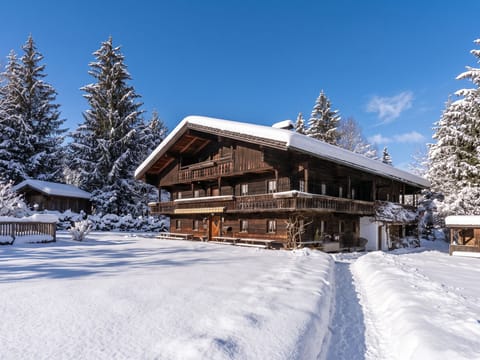 Holiday Home Exterior [winter]