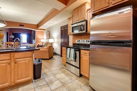 Kitchen | Equipped w/ Cooking Basics