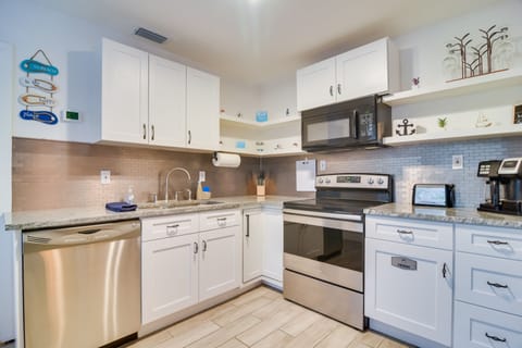 Kitchen | Dishwasher | Keurig Coffee Maker | Cooking Basics