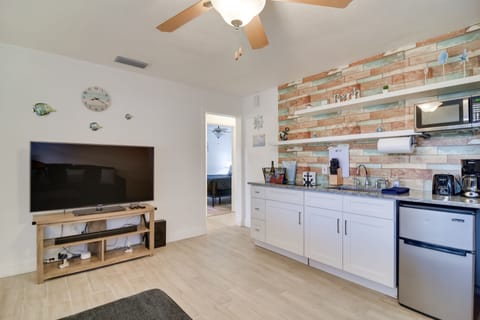 Kitchenette | Hot Plate | Dishware + Flatware | Toaster