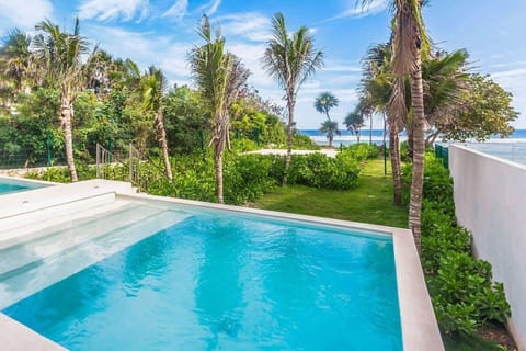 Santamar at TAO's pool feels like heaven on Earth
