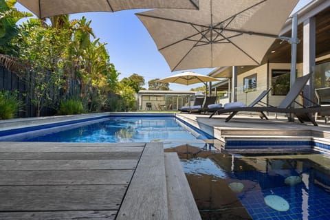 Kerferd House Pool & Spa Outdoor Entertaining