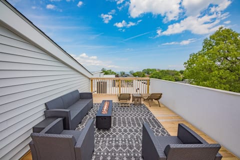 Rooftop patio with Potomac River sunrises