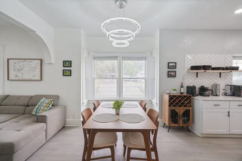 Enjoy our sunny dining area, perfect for pleasant meals with loved ones.