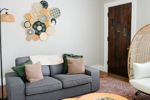 Get comfy for conversation