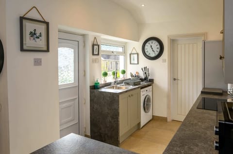 Well equipped kitchen