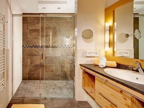 Enzian Suite Family - Biohotel Castello Koenigsleiten Apartment in Salzburgerland