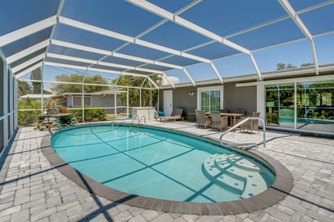 Sarasota Vacation Rental | 3BR | 3BA | 1 Step Required | 1,800 Sq Ft