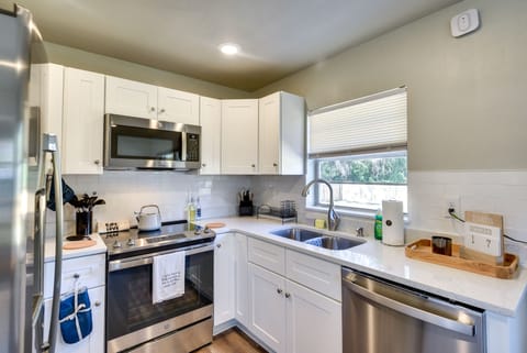 Kitchen | Crockpot | Coffee Grinder & Maker | Tea Kettle | Toaster Oven