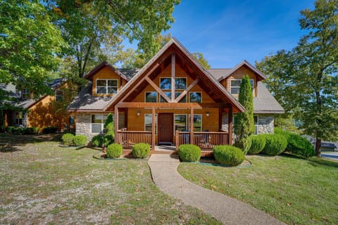 Branson Vacation Rental | 4BR | 4BA | Stairs Required | 2,095 Sq Ft