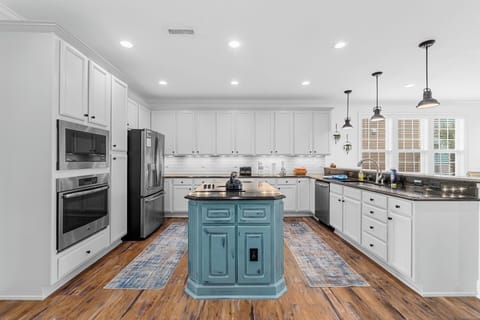 Clean Kitchen With A Splash Of Color